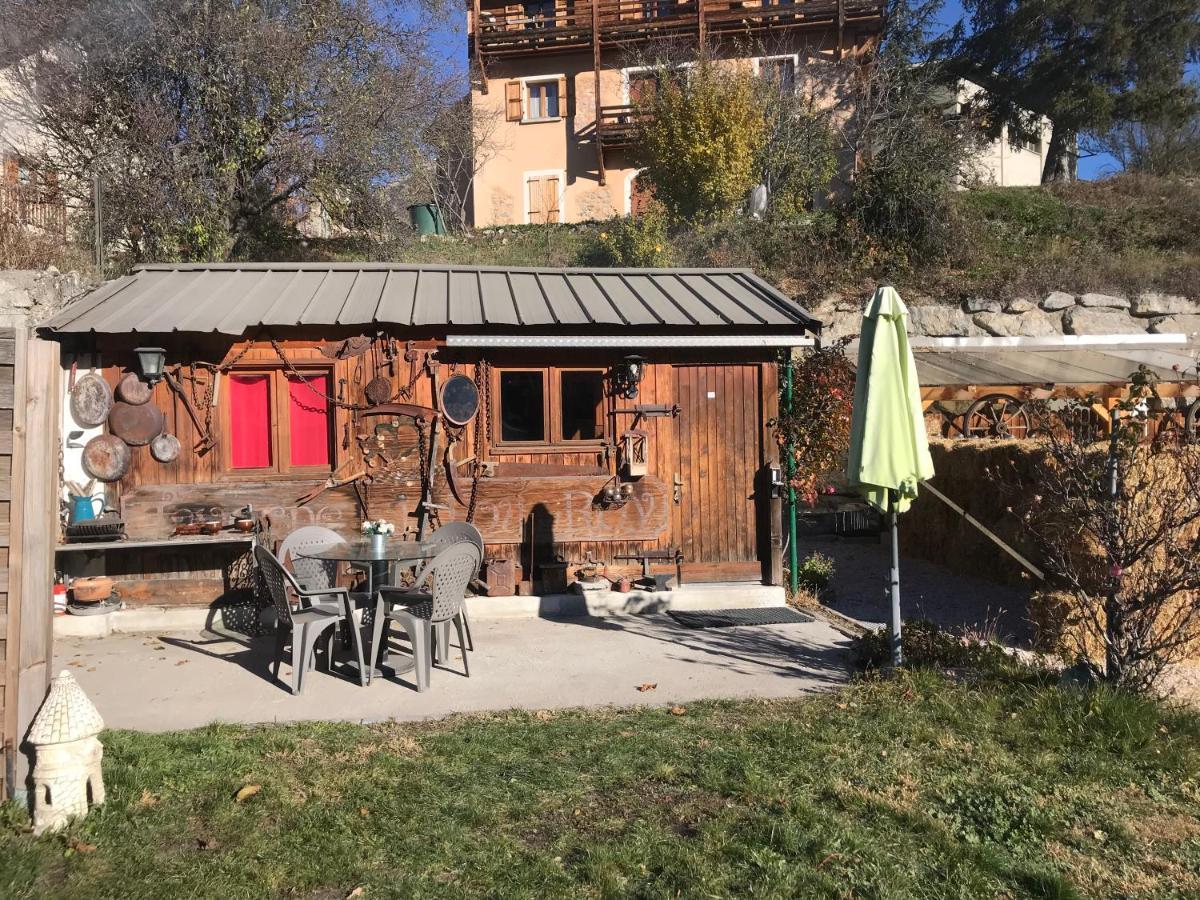 Le Love Chalet Des Alpes Гилестр Екстериор снимка