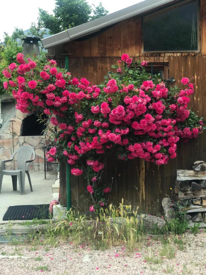 Le Love Chalet Des Alpes Гилестр Екстериор снимка